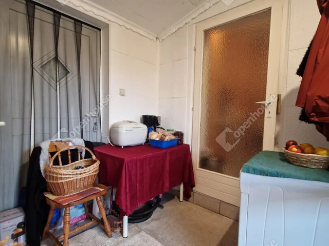 Eladó ház Ászár 183 nm