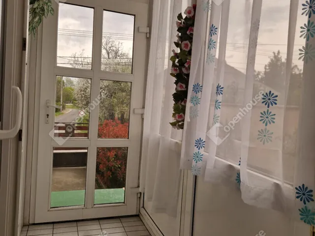 Eladó ház Ászár 183 nm