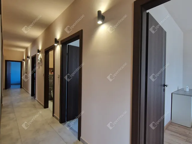 Eladó ház Komárom, Koppánymonostor 618 nm