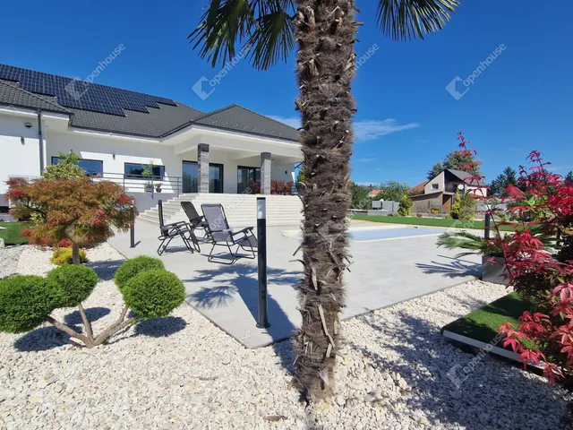 Eladó ház Komárom, Koppánymonostor 618 nm