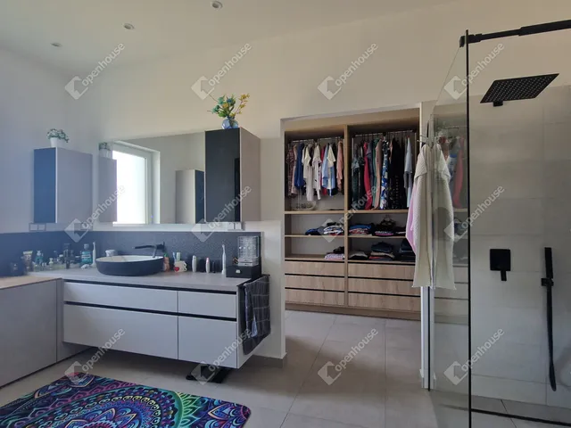 Eladó ház Komárom, Koppánymonostor 618 nm