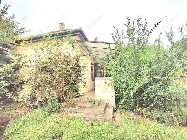 Eladó ház Komárom 112 nm