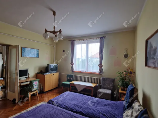 Eladó ház Bábolna 172 nm