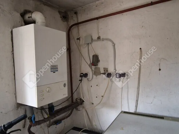 Eladó ház Bábolna 172 nm