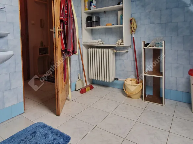 Eladó ház Bábolna 172 nm