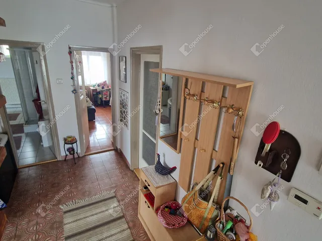 Eladó ház Bábolna 172 nm