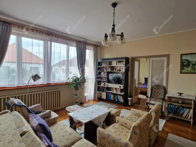 Eladó ház Bábolna 172 nm