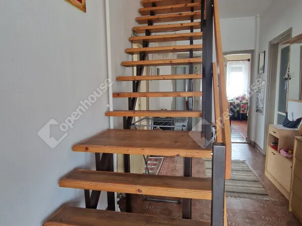 Eladó ház Bábolna 172 nm