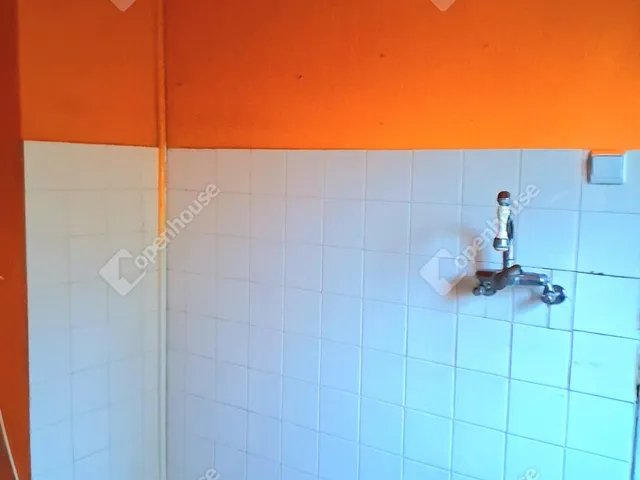 Eladó lakás Almásfüzitő 49 nm