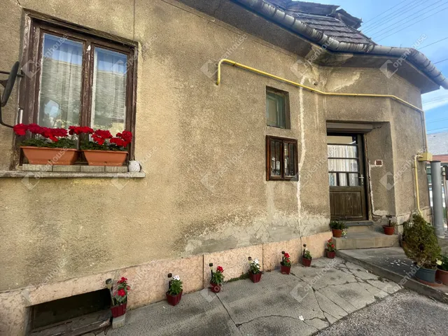 Eladó ház Komárom, Szőny 115 nm