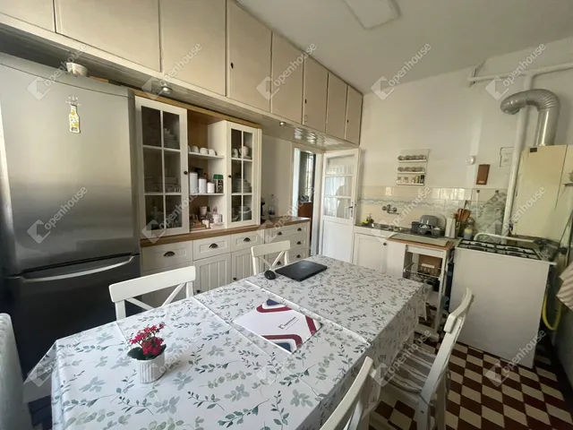 Eladó ház Komárom, Szőny 115 nm