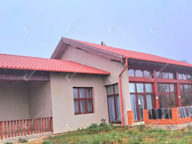 Eladó ház Komárom, Koppánymonostor 368 nm