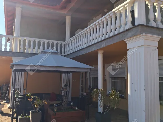 Eladó ház Tatabánya 195 nm