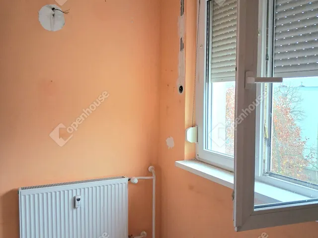 Eladó lakás Komárom 64 nm