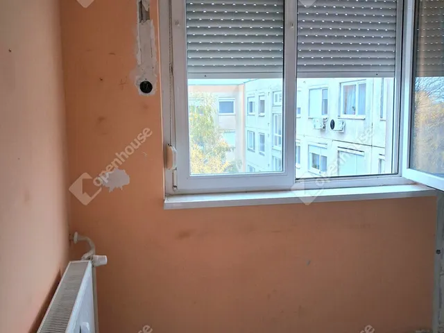 Eladó lakás Komárom 64 nm