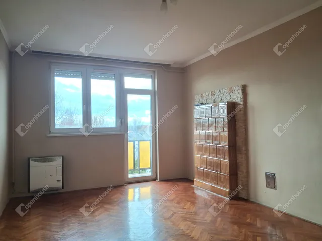 Eladó lakás Bábolna 78 nm