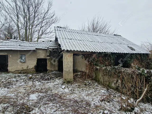 Eladó ház Ács 70 nm