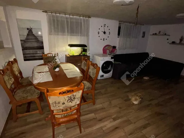 Eladó ház Bana 92 nm