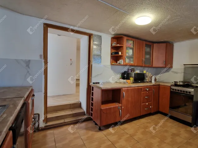 Eladó ház Bana 92 nm