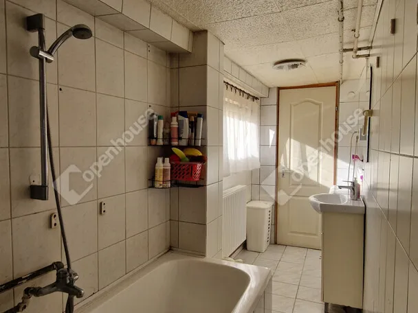 Eladó ház Bana 92 nm