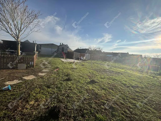 Eladó ház Bana 92 nm