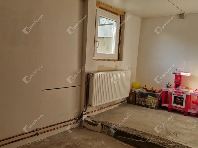 Eladó ház Bana 92 nm