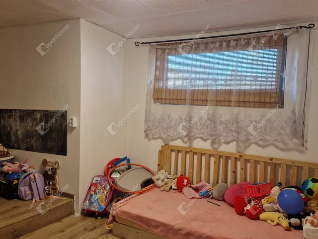 Eladó ház Bana 92 nm
