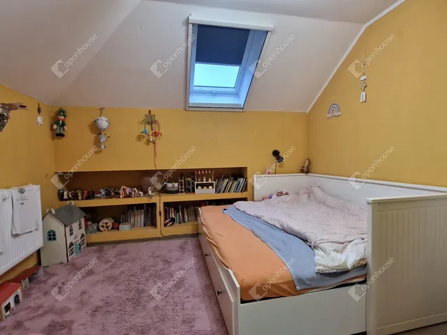 Eladó ház Ács 150 nm