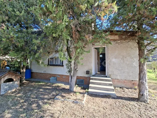 Eladó telek Tata, Újhegy 1300 nm