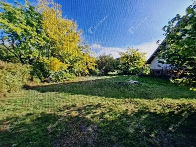 Eladó telek Tata, Újhegy 1300 nm