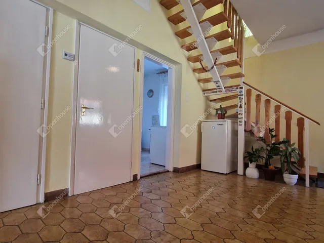 Eladó ház Komárom, Szőny 109 nm