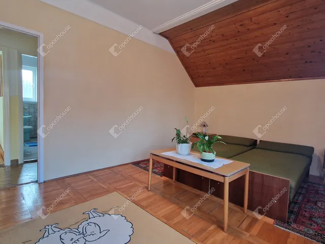 Eladó ház Komárom, Szőny 109 nm