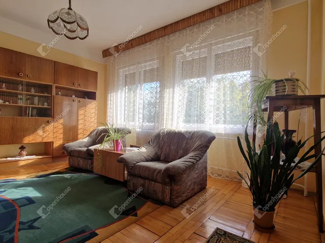 Eladó ház Komárom, Szőny 109 nm