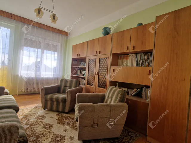 Eladó ház Komárom, Szőny 109 nm