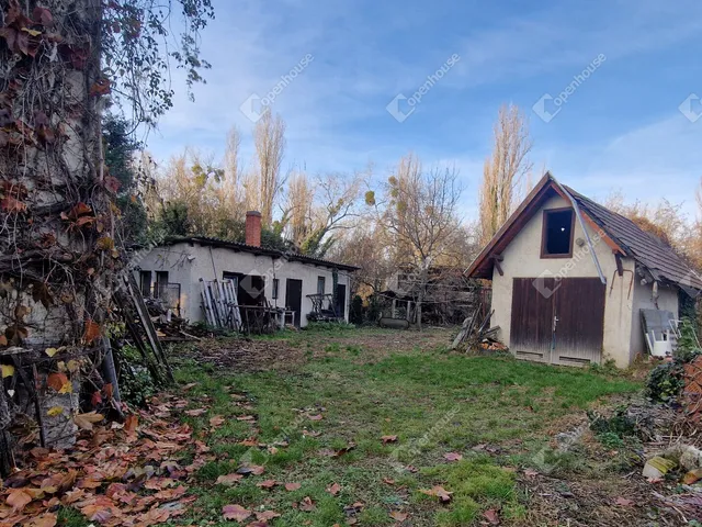 Eladó ház Komárom 78 nm