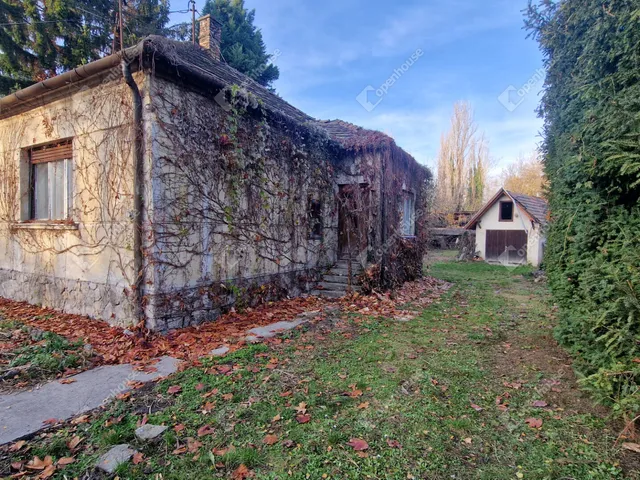 Eladó ház Komárom 78 nm