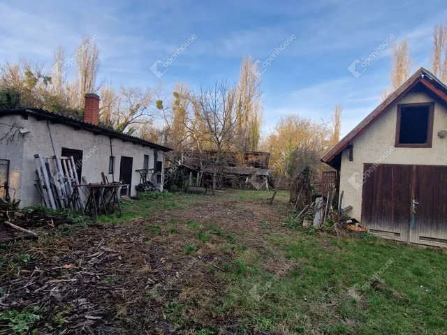 Eladó ház Komárom 78 nm