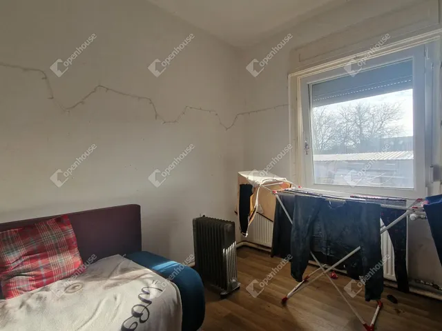 Eladó ház Szákszend 75 nm