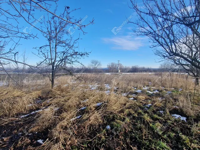 Eladó ház Szákszend 75 nm