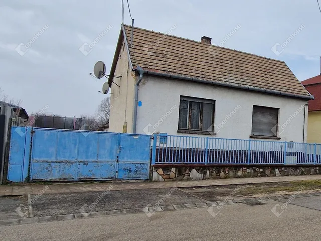 Eladó ház Kisbér 118 nm