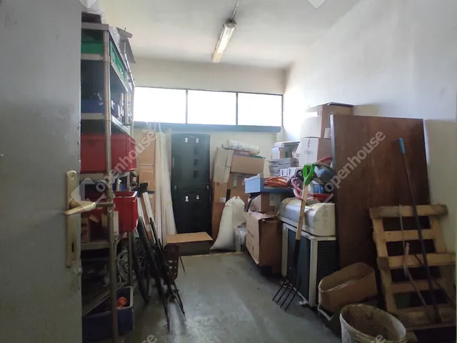 Kiadó kereskedelmi és ipari ingatlan Komárom 510 nm