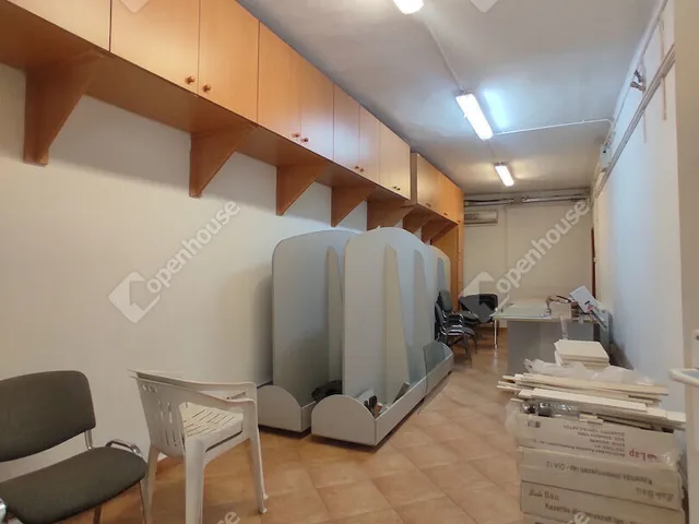 Kiadó kereskedelmi és ipari ingatlan Komárom 510 nm