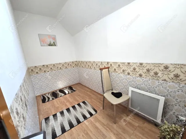 Eladó lakás Komárom 53 nm