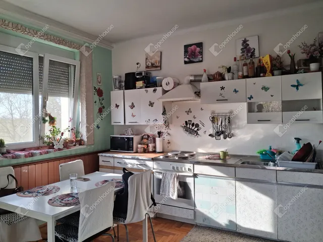 Eladó lakás Almásfüzitő 55 nm