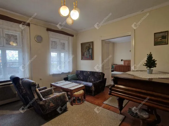 Eladó ház Ács 71 nm