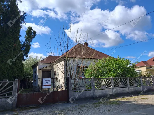 Eladó ház Komárom, Koppánymonostor 74 nm