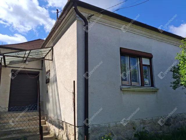 Eladó ház Komárom, Koppánymonostor 74 nm