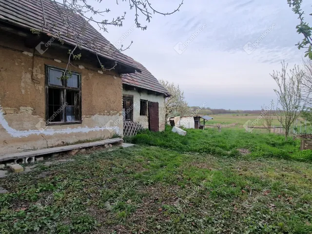 Eladó ház Csép 27 nm
