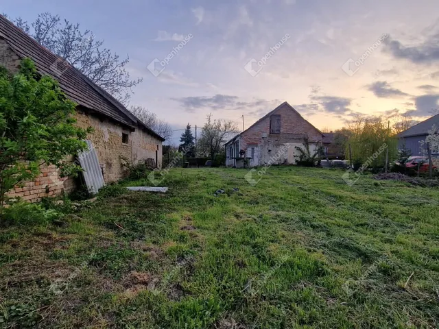 Eladó ház Csép 38 nm