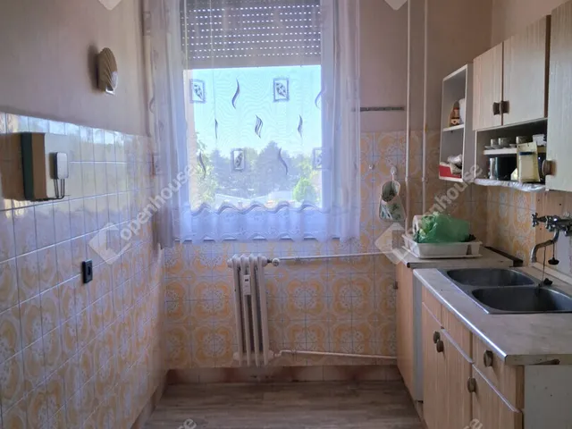 Eladó lakás Almásfüzitő 54 nm